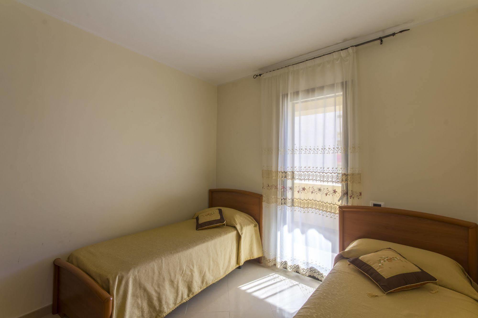Residence Le Saline Марсала Екстер'єр фото