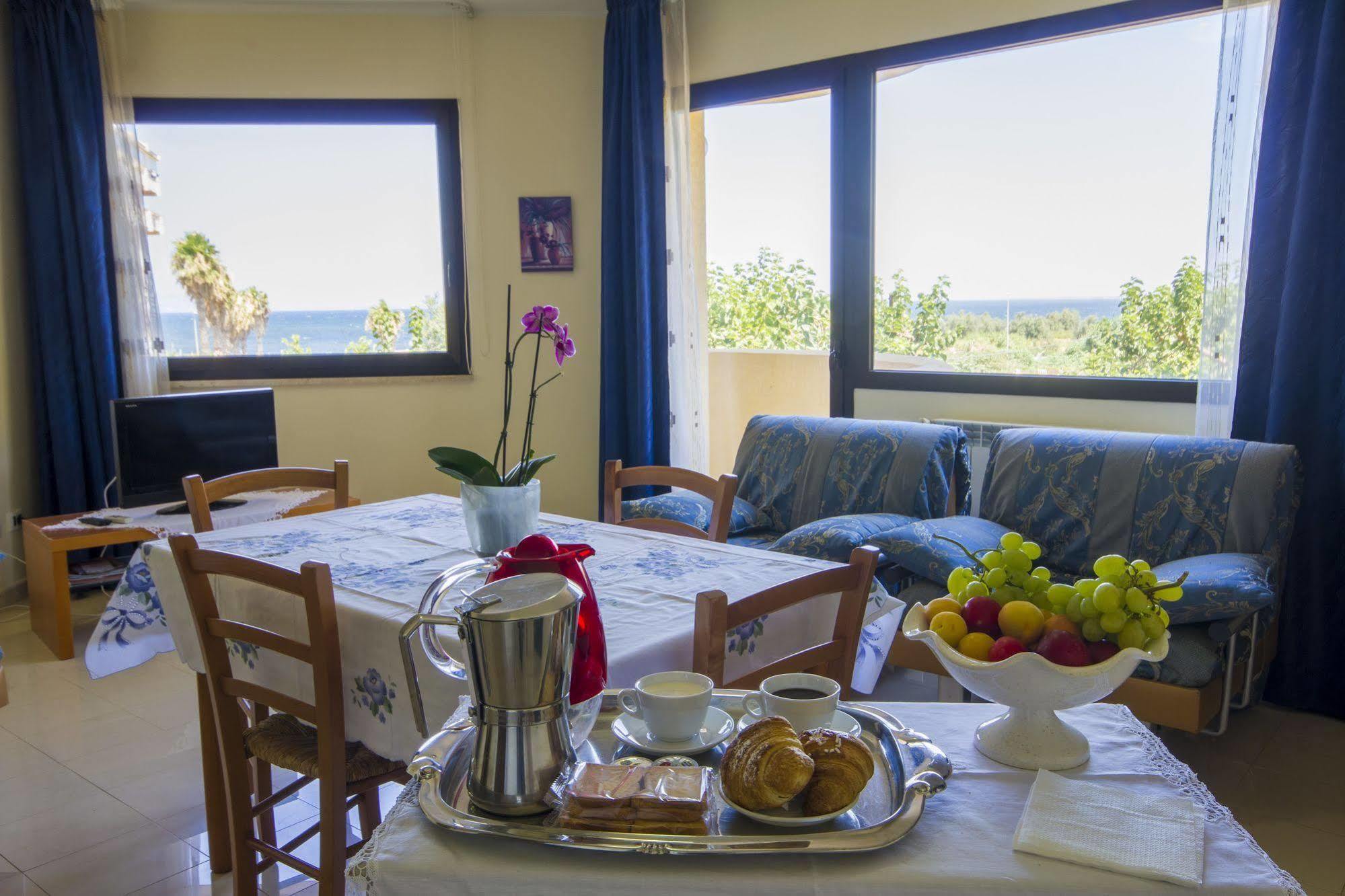 Residence Le Saline Марсала Екстер'єр фото