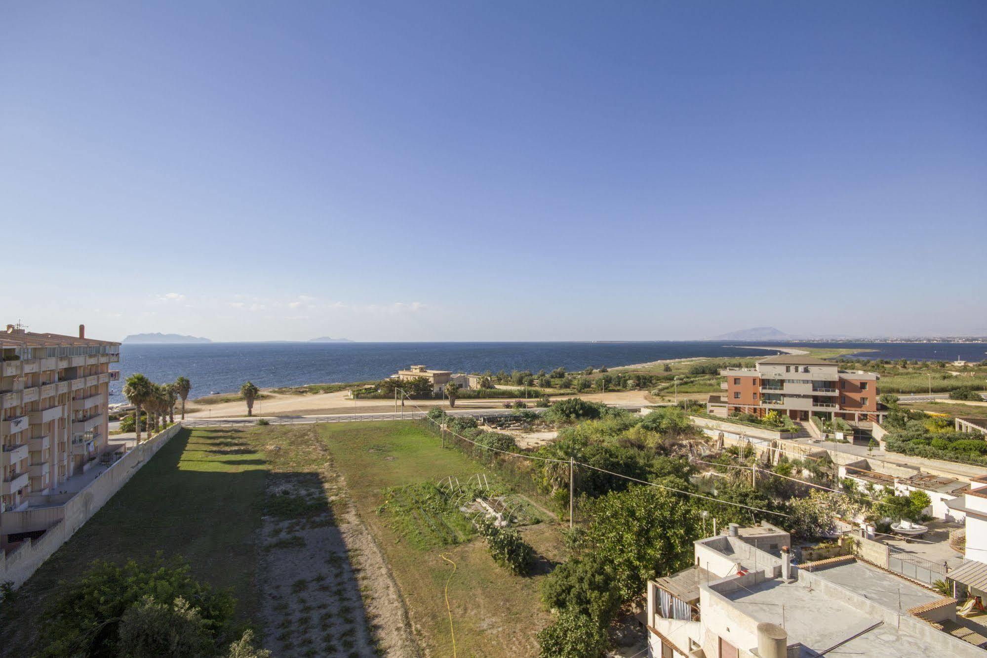 Residence Le Saline Марсала Екстер'єр фото